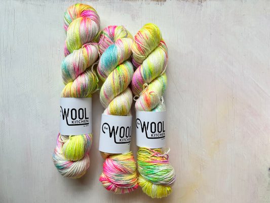 Pineapple Riot | Club Classics Monthly Yarn Club | Luxury 4ply Merino Silk