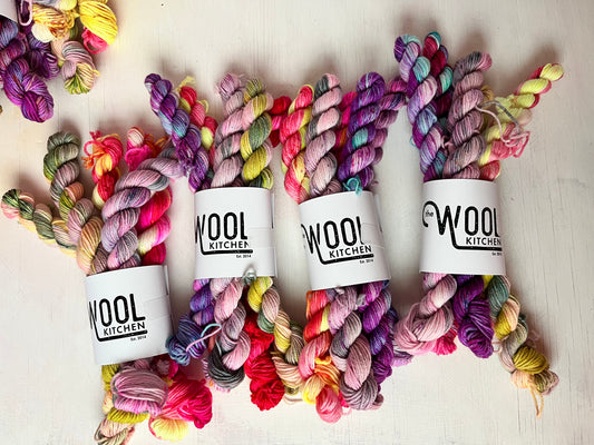 SALE LUCKY DIP 5x10g minis (50g) | 10g Sock Micro Minis