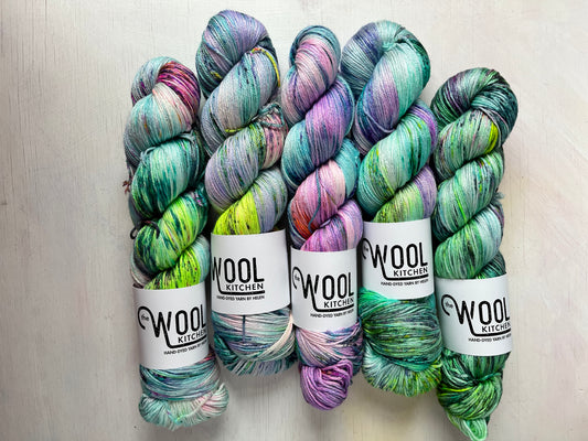 Five Skein Fade Set from the Enchanted Woodland Advent in Luxury 4ply Merino Silk by the Hand Dyed Yarn expert, The Wool kitchen.