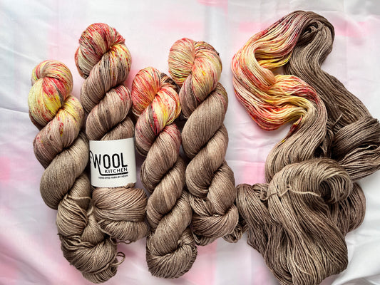 Image 2 Assigned Pooling yarn on Luxury 4ply Merino Silk yarn from the Seashells Monthly Yarn club by the hand dyed yarn expert, The Wool Kitchen. 