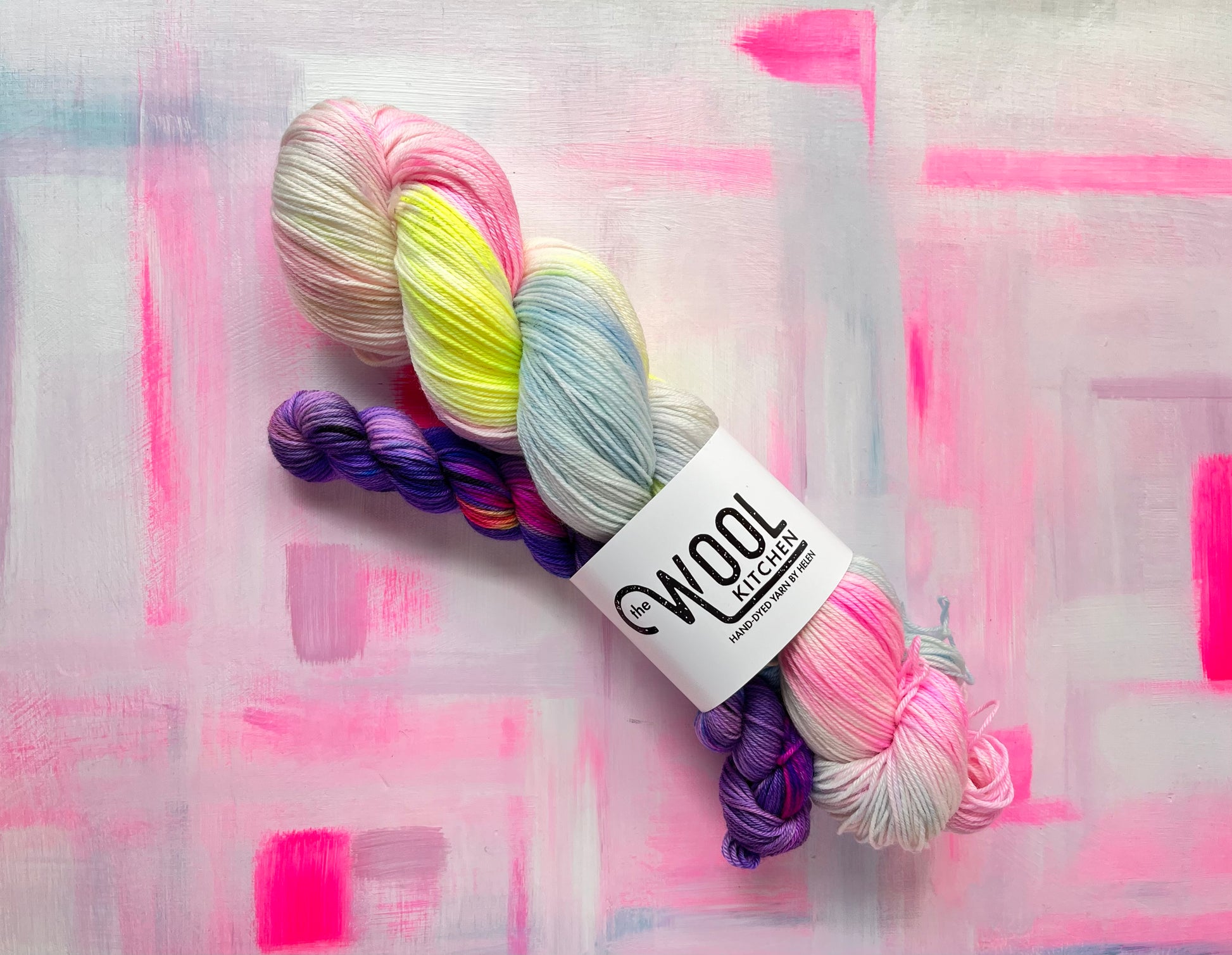 Summer Solstice Sock set from the hand dyed sock yarn collection by the Wool Kitchen featuring 100g of lighter Day colourway and 20g of the darker Night colour way. 