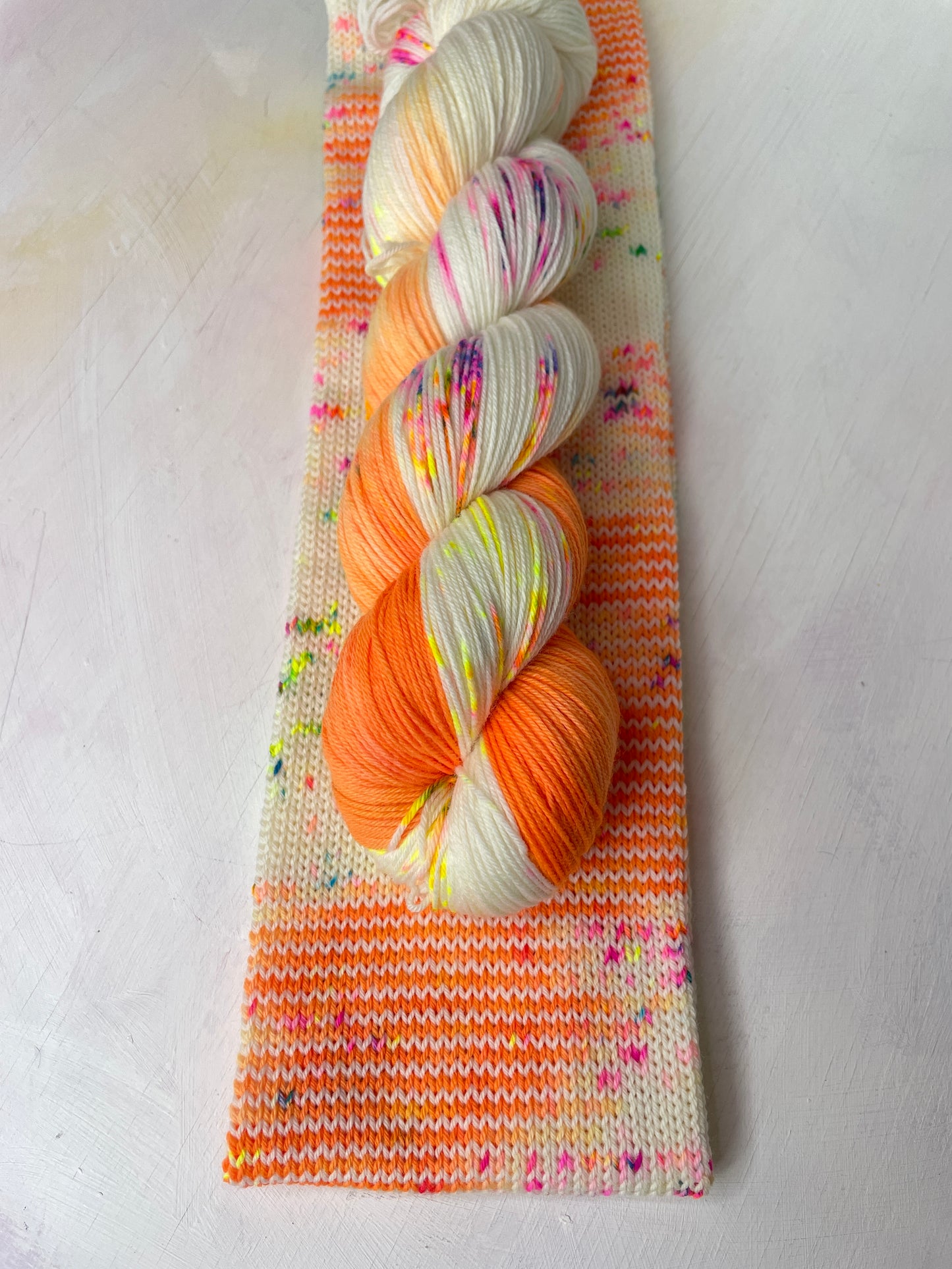 Reverse Pops Orange  - Zip Yarn - Merino nylon - 4ply