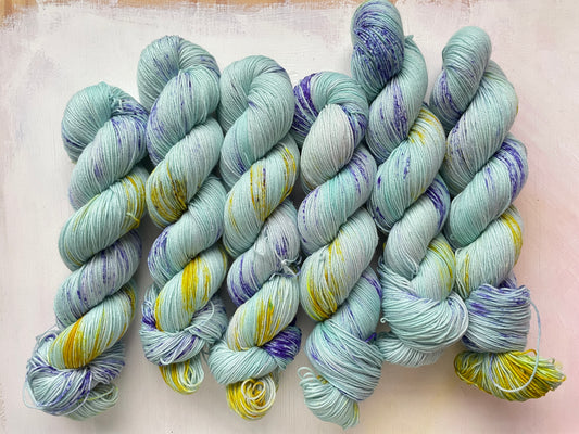 Round 5 Jellyfish monthly sock yarn club - Merino nylon - 4ply