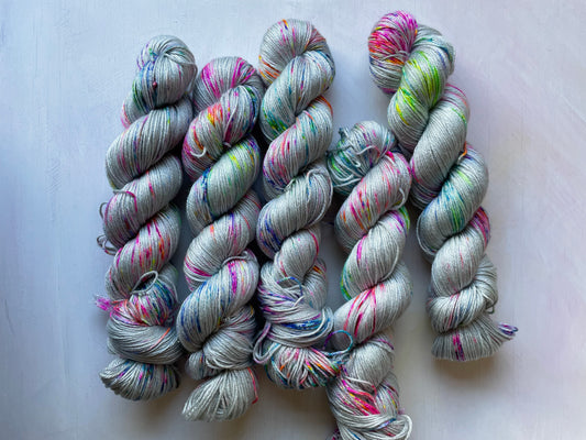 Moon hopping - Merino Silk - 4ply