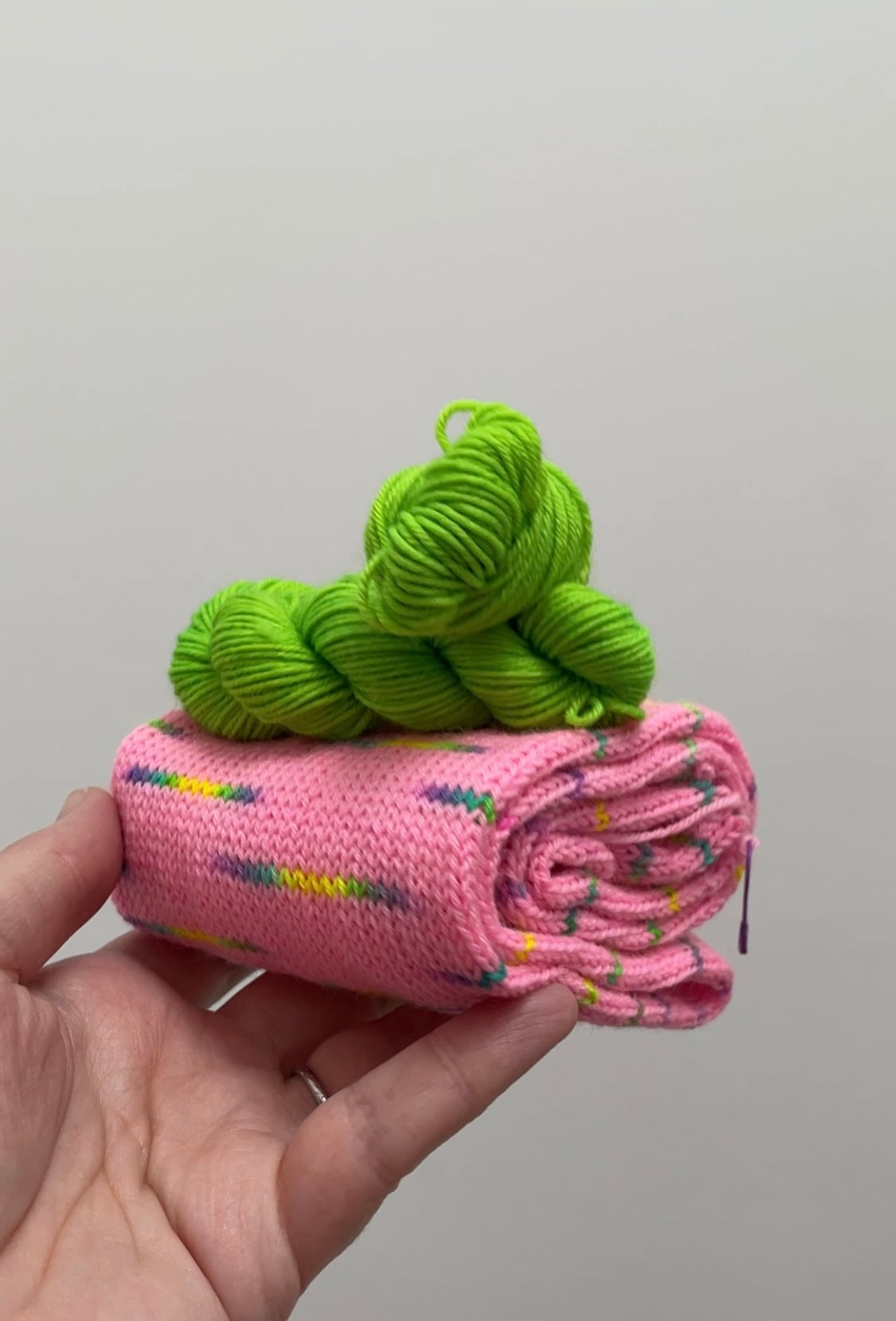 Sox in a box! - Merino nylon - sock snake - contrast mini - 4ply